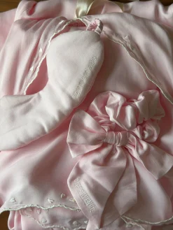 Djerf Avenue Angel Sleeping Mask Pink