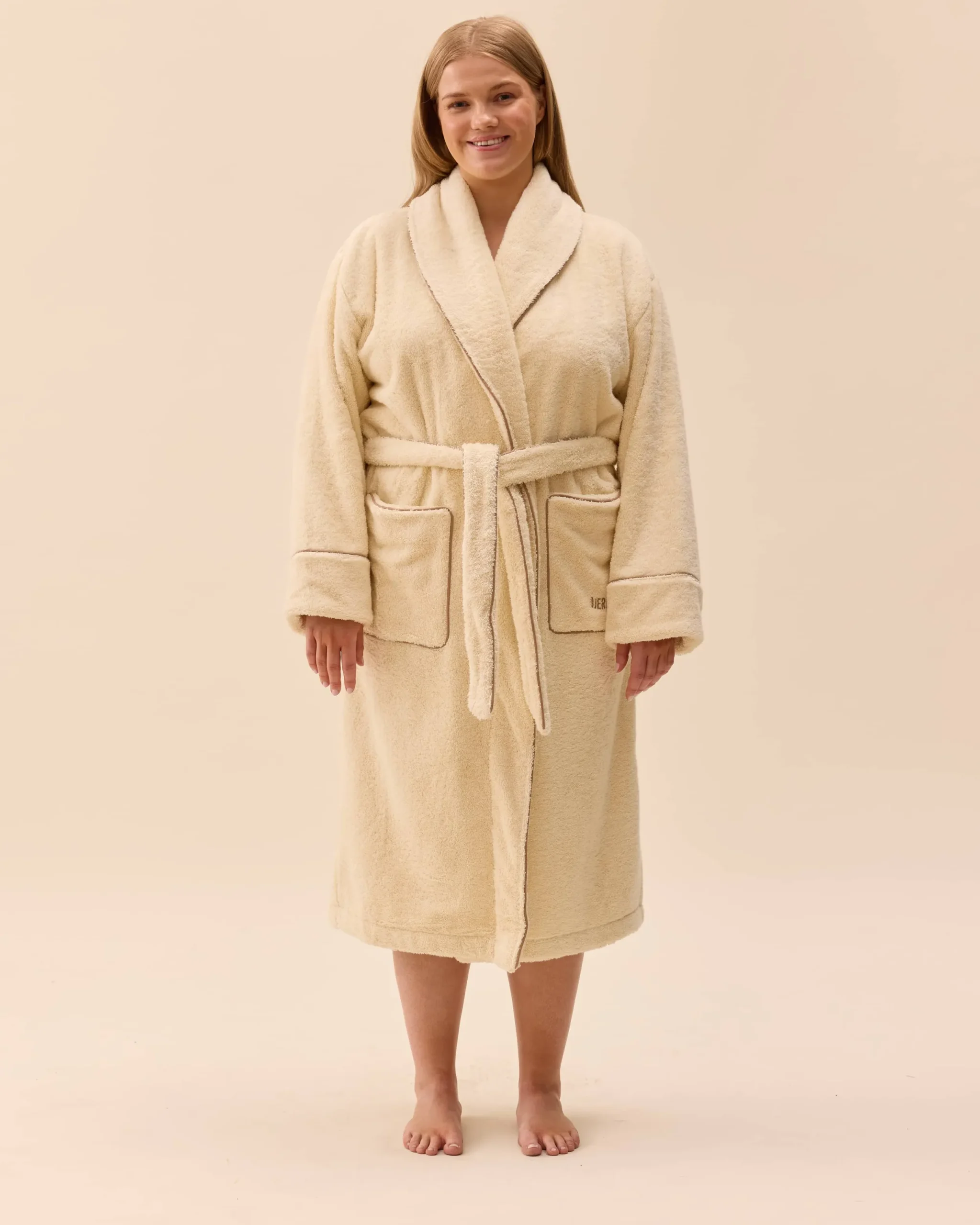 Djerf Avenue Bath Robe Creamy Oat Hot