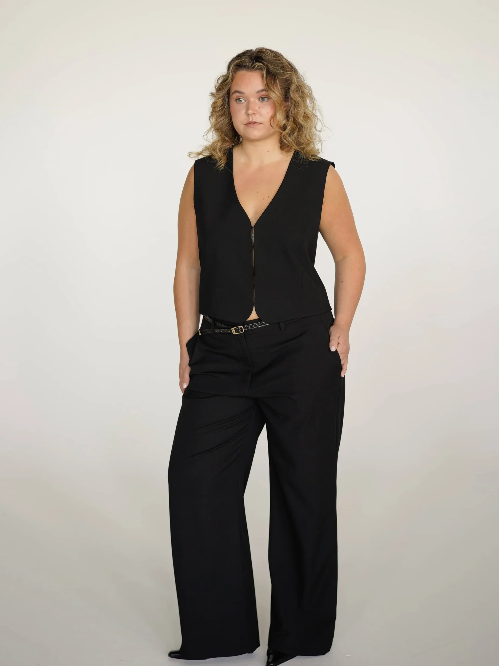 Djerf Avenue Day-to-day Vest Black Outlet
