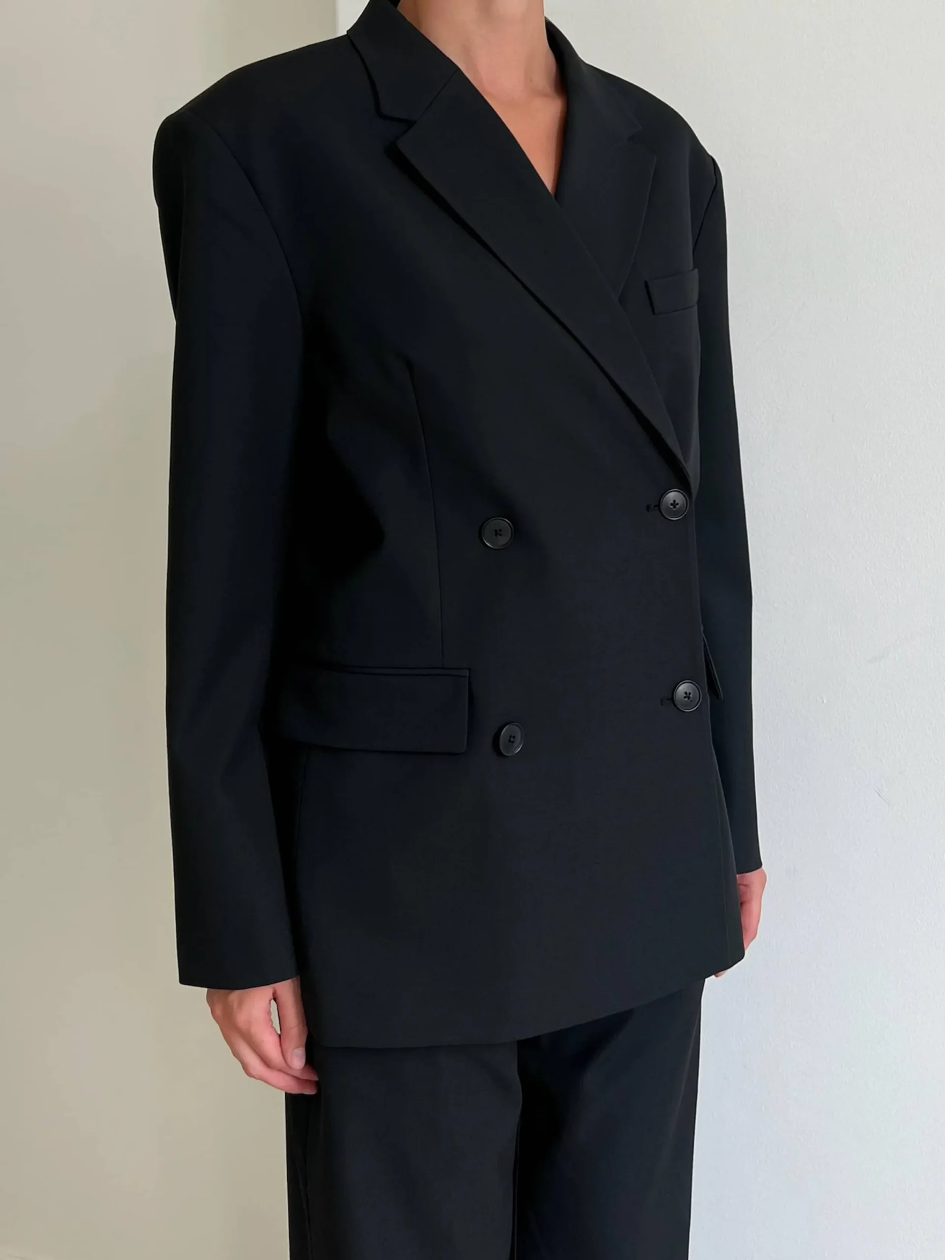 Djerf Avenue Essential Blazer Black