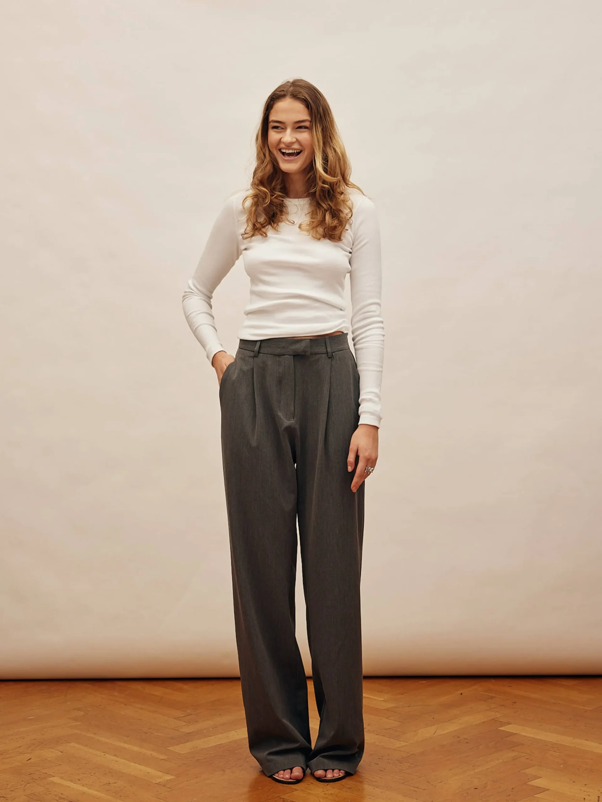 Djerf Avenue Favorite Pants Grey - Tall Best