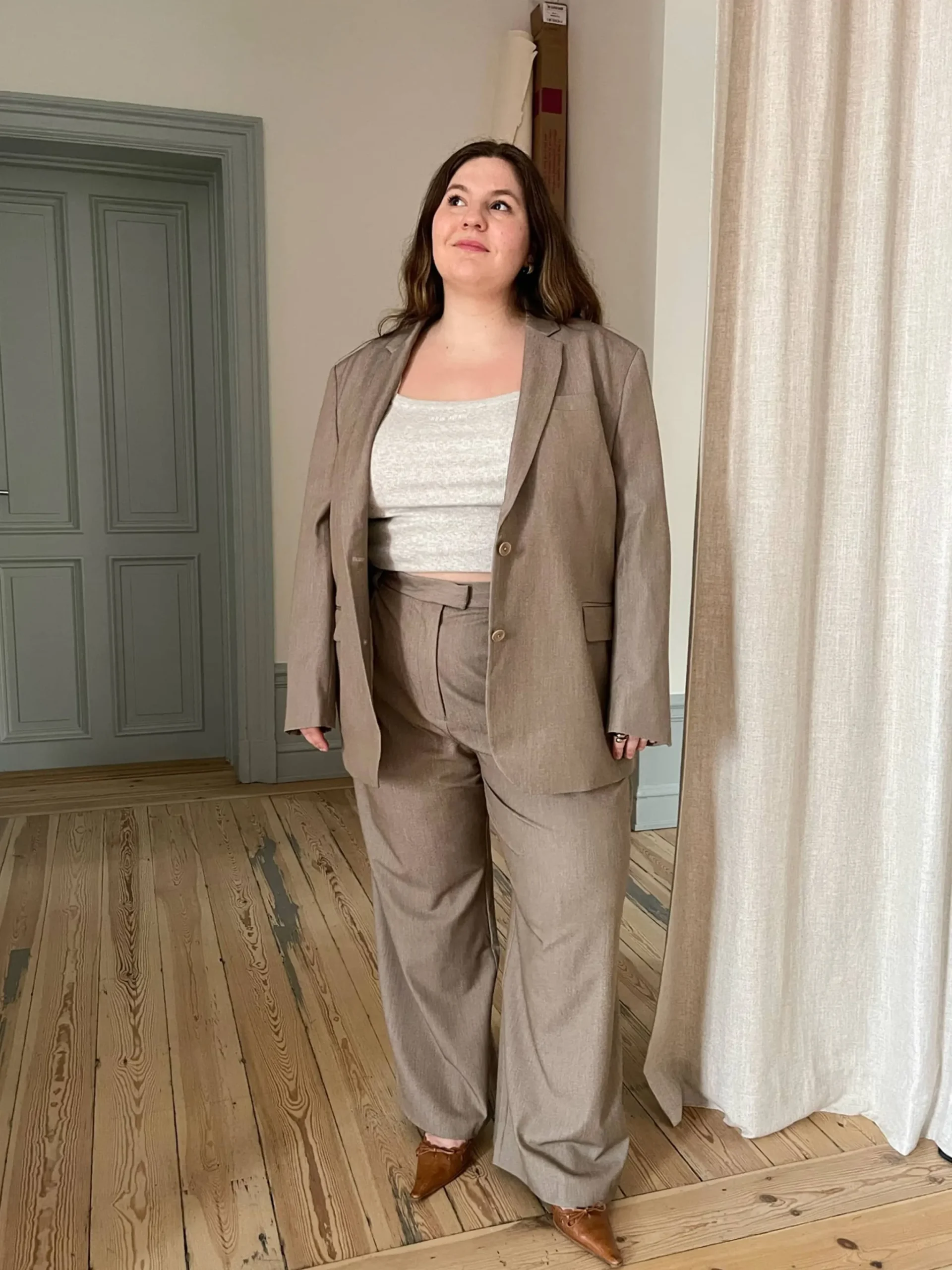 Djerf Avenue Favorite Pants Oat Sale
