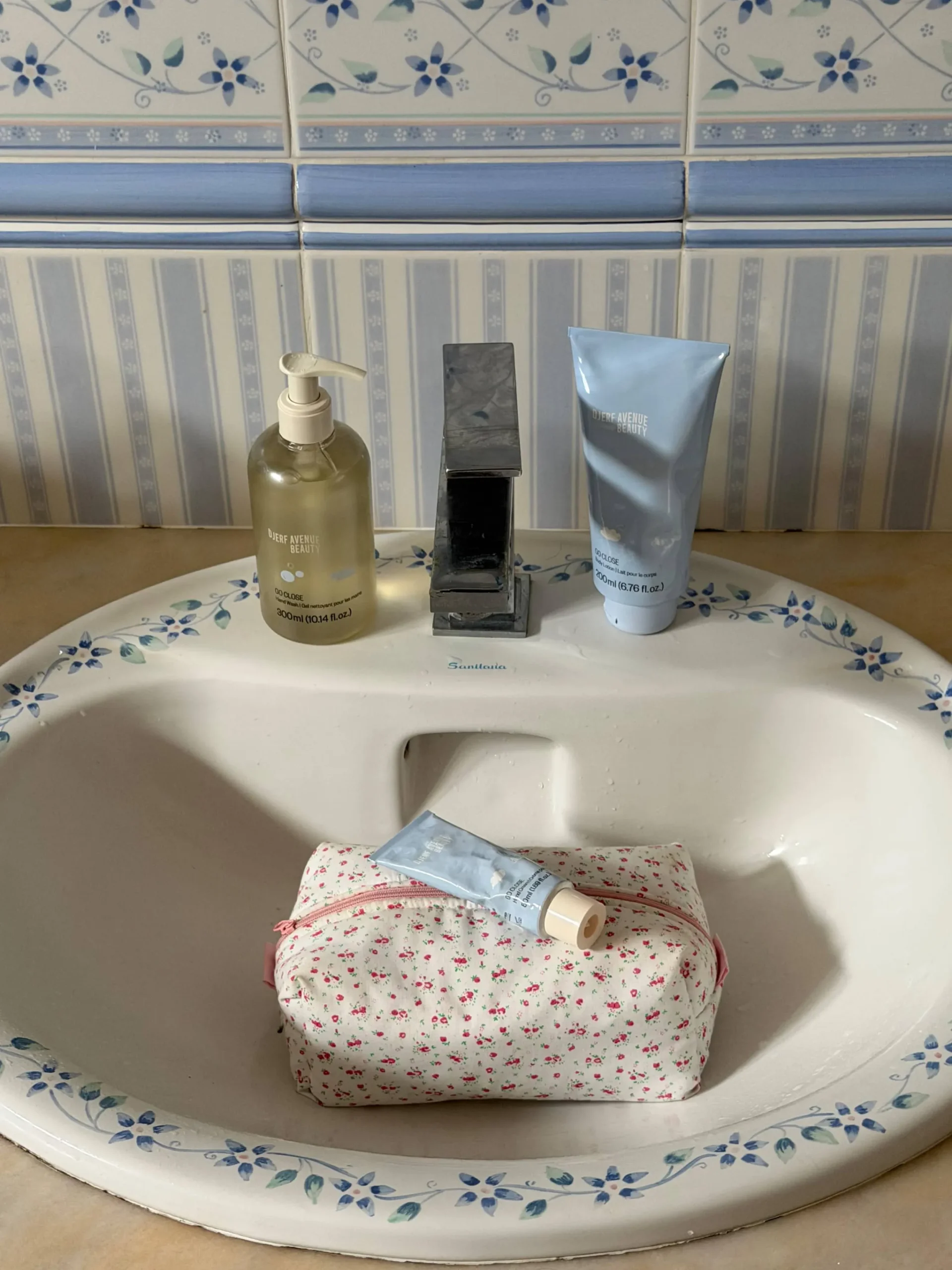 Djerf Avenue Go Close Hand Cream