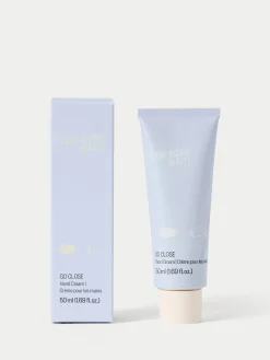 Djerf Avenue Go Close Hand Cream