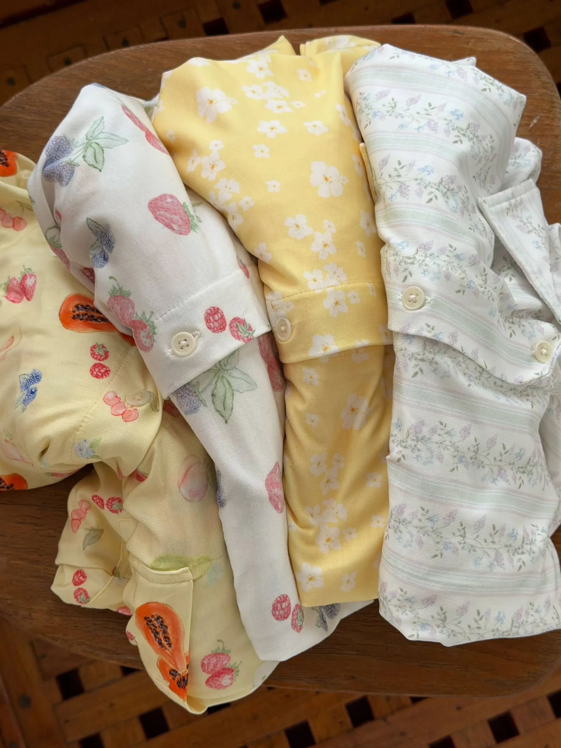 Djerf Avenue Go Slow Shirt Lemon Cake
