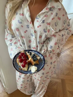 Djerf Avenue Go Slow Shirt Summer Berries Best