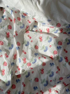 Djerf Avenue Pillow Case Summer Berries Best