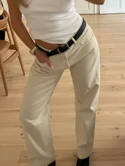 Djerf Avenue Relaxed Jeans Cream Outlet