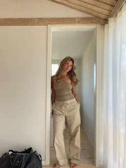 Djerf Avenue Sporty Pants Sand Outlet