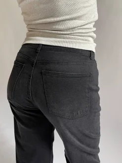 Djerf Avenue Straight Jeans Black - Tall Best