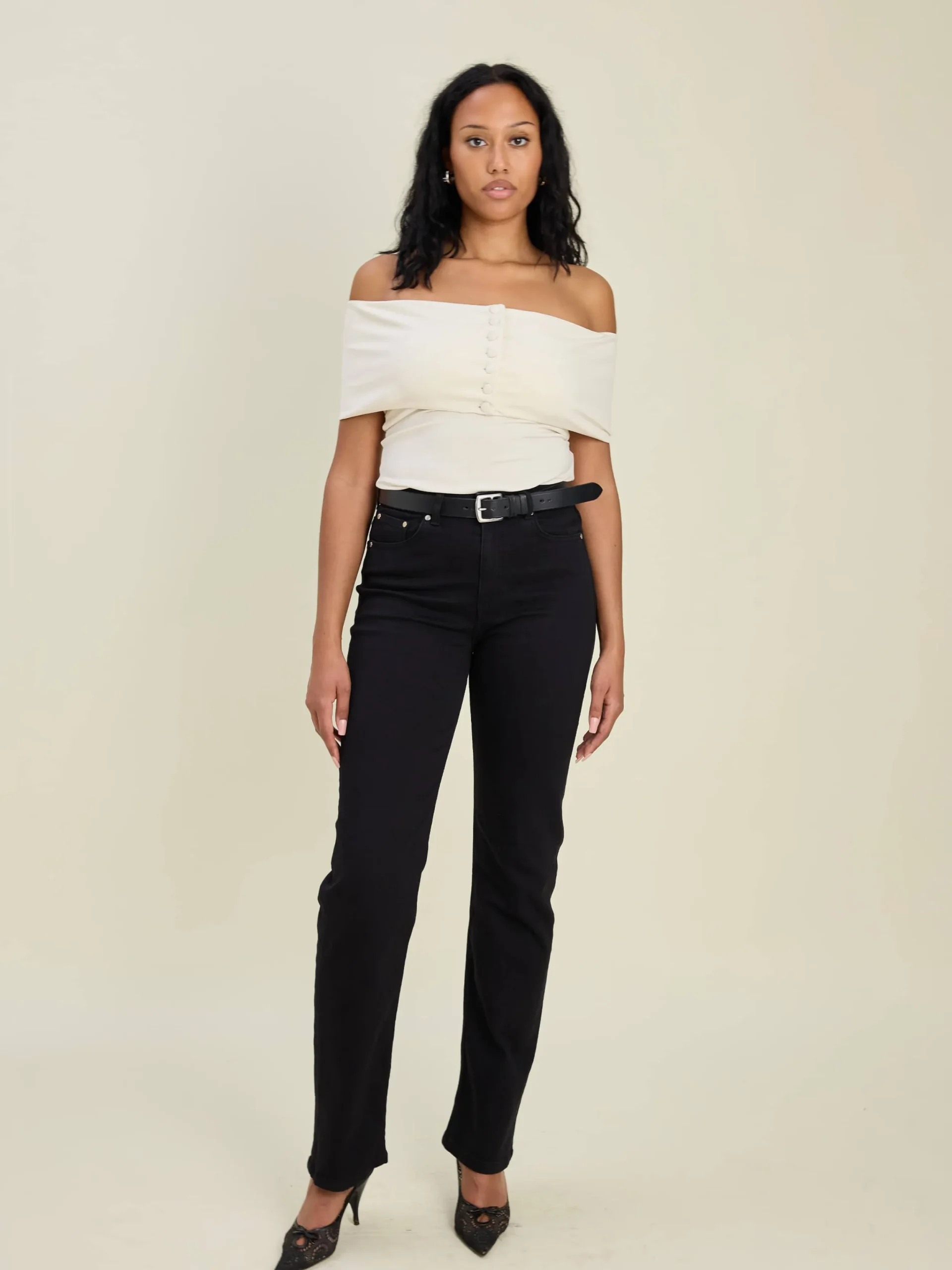 Djerf Avenue Straight Jeans Midnight Black Online