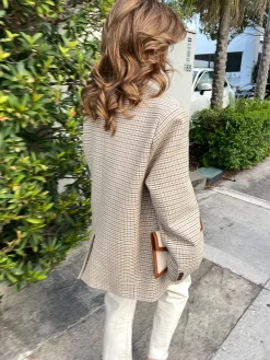 Djerf Avenue Weekend Blazer Checked oat Online
